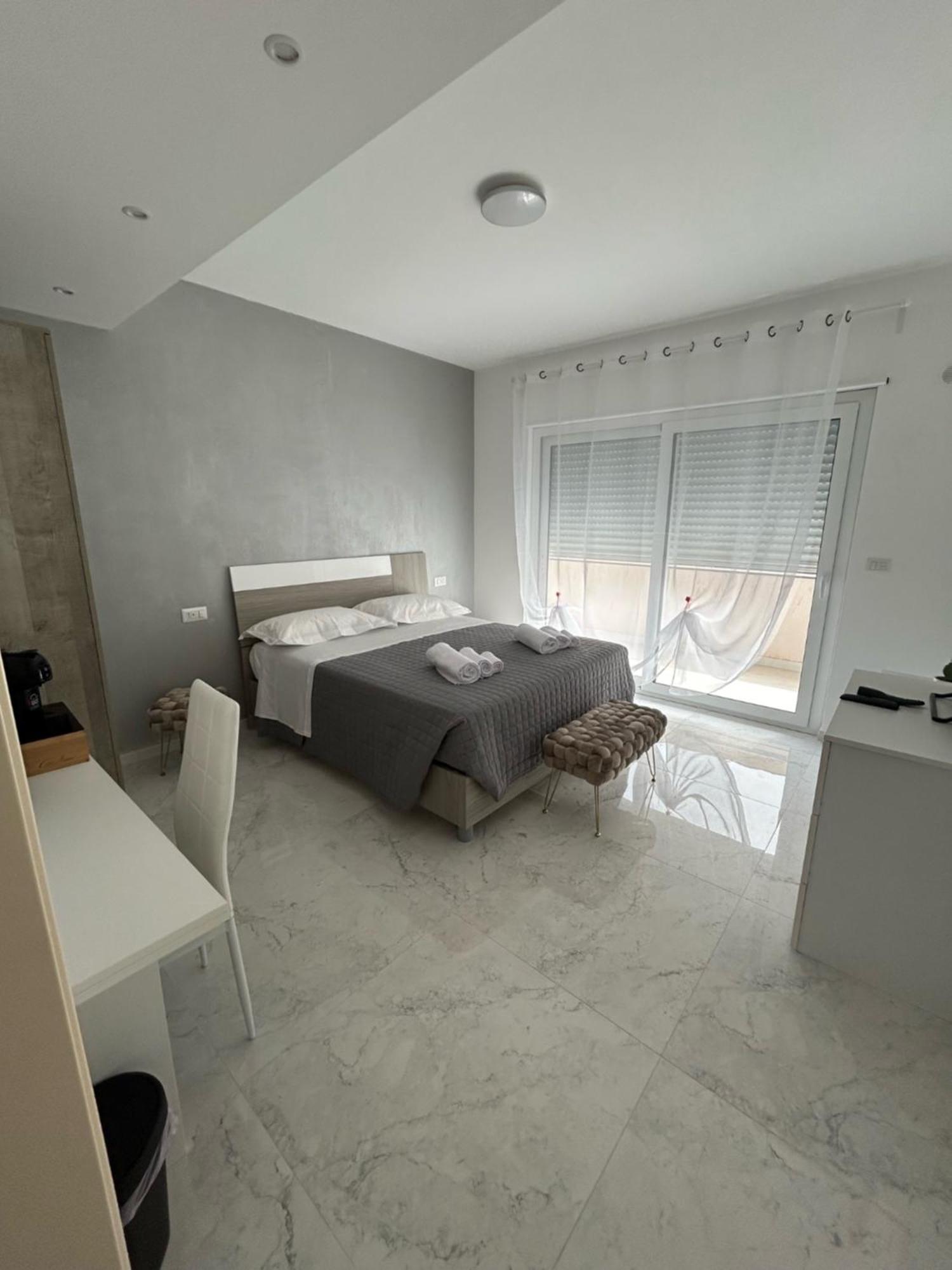 Aqua Marine B&B - Rooms And Apartments Milazzo Dış mekan fotoğraf